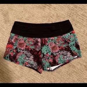 Lululemon run times 4” floral shorts